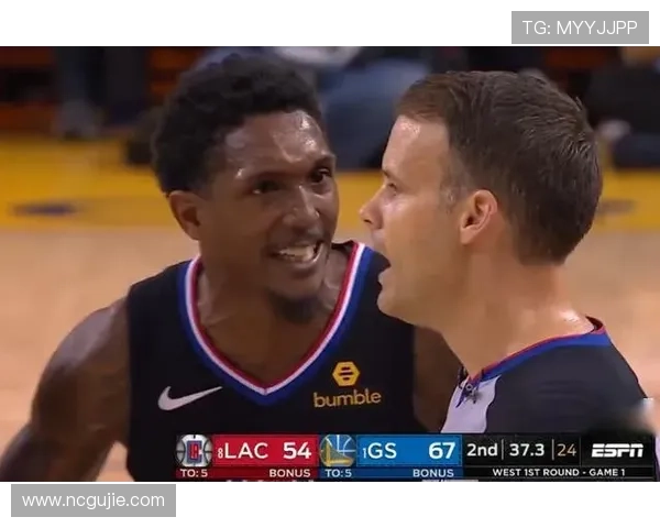 央视解说讽刺裁判偏袒日本罚球